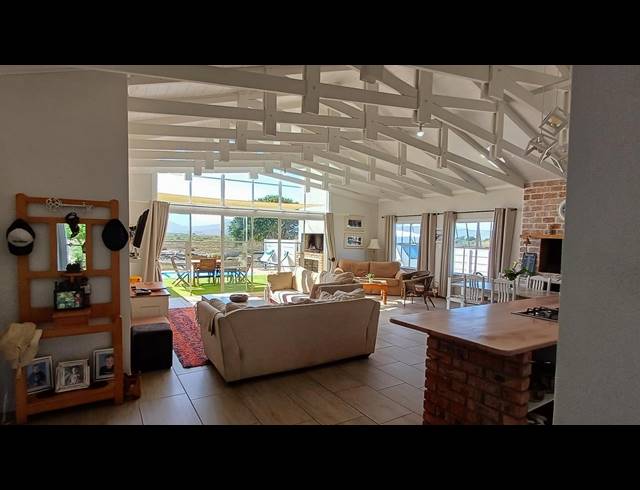 3 BEDROOM HOUSE FOR SALE IN RIVERSIDE